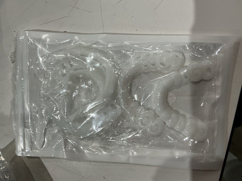 Condition photo showing Good Condition for 2 pairs, temporary nature and comfortable, adjustable for men and women, beautiful smile(white) (2)