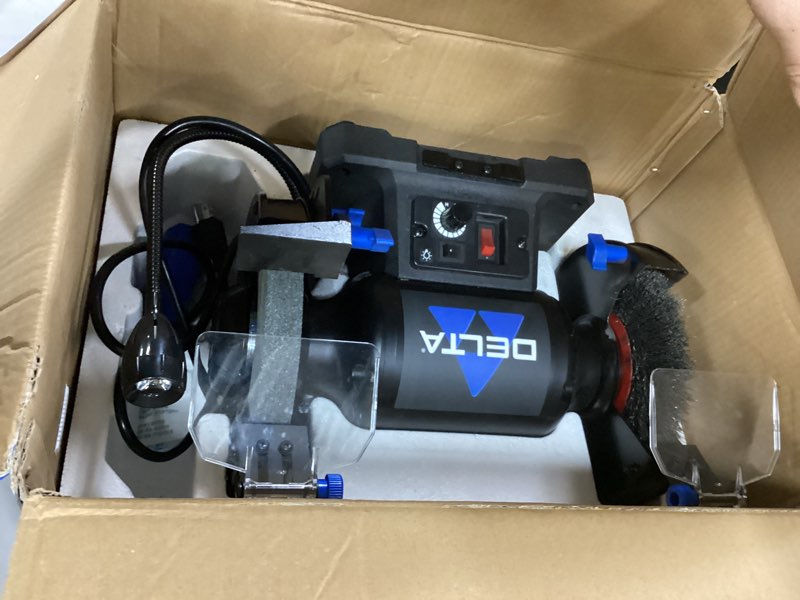 https://lotting-media.assets.bidfta.com/lotting_2d6b4225-6c23-43b1-90ca-d0838968b9e6