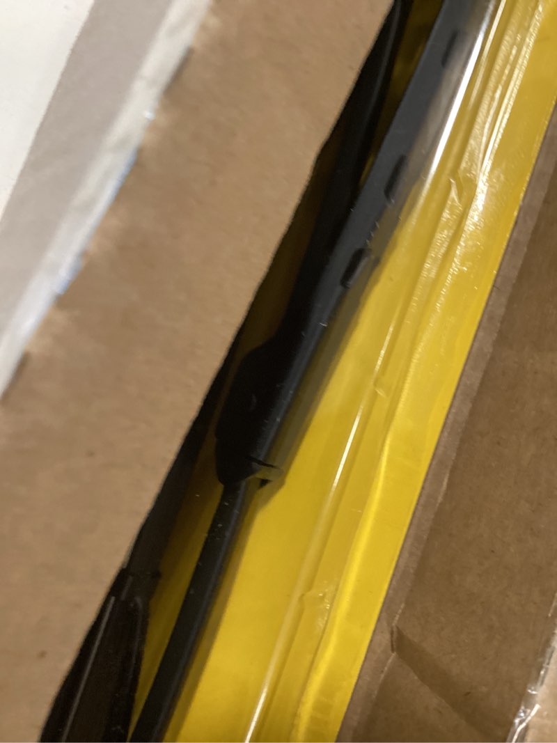 Condition photo showing Good Condition for Rain-X - 820147 WeatherBeater Wiper Blade Combo Pack 26  and 16