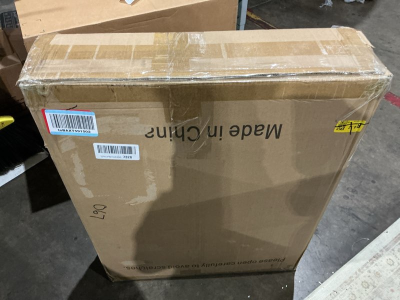Condition photo showing Good Condition for black and red car seat covers 