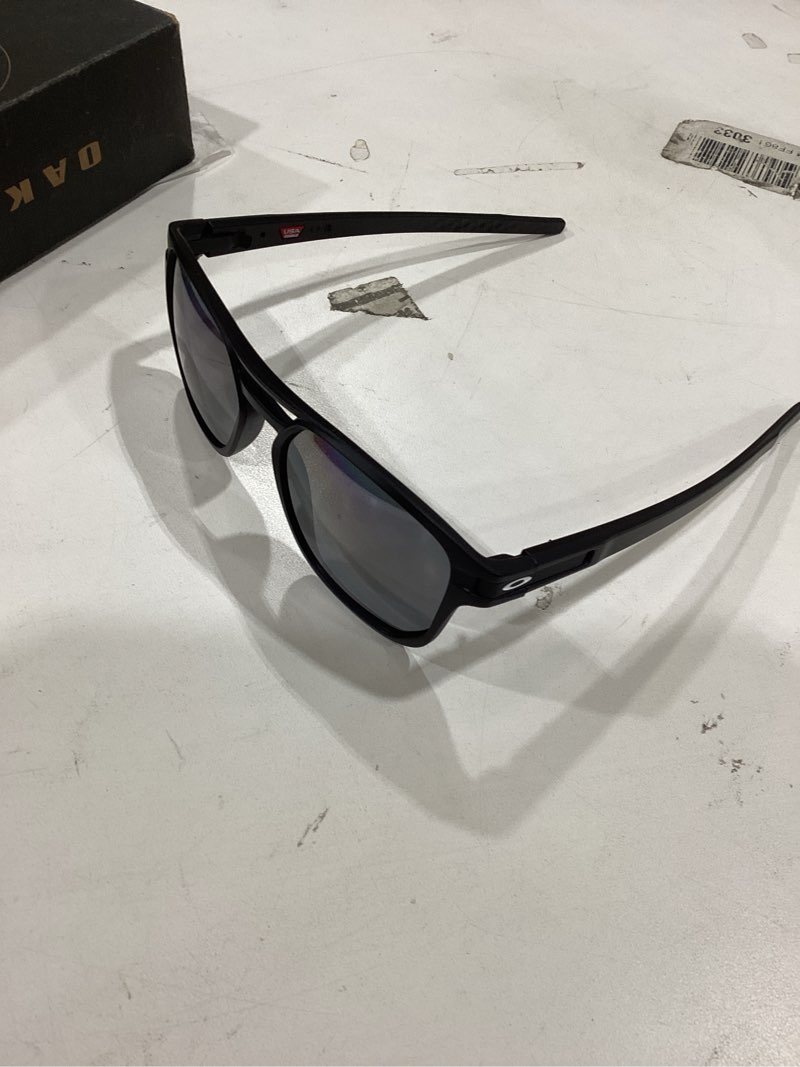 Condition photo showing Good Condition for oakley sunglasses for men - oo9436 latch beta square polarized sunglasses prizm lenses matte black/prizm black polarized 54.0 millimeters