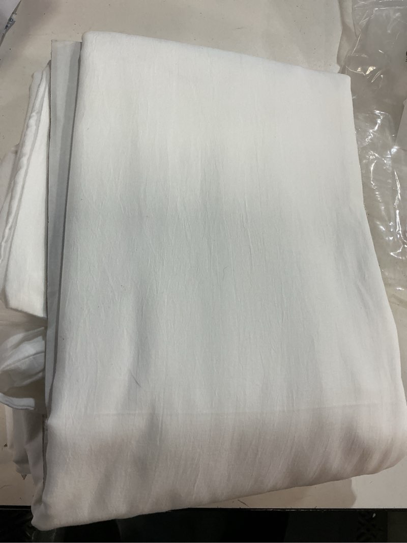 Condition photo showing Good Condition for bedsure white duvet cover full size - 3 pieces prewashed extra soft cotton-like polyester bedding set, includes 1 duvet cover 80x90 inches with zipper closure & 2 pillow shams, comforter not included 00 - white (no comforter) full (80" x 90")