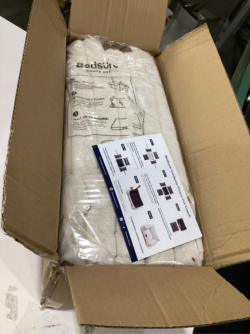 Condition photo showing Good Condition for bedsure comfyfleece™ cute cat couch for pets - as seen on tv on good day new york, fuzzy cats beds for indoor cats with removable washable cover, supportive pet sofa, 24inch, cream 24x18x10" cream