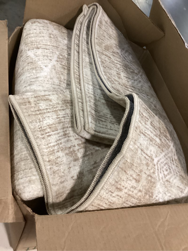 Condition photo showing Good Condition for area rug for living room 6x9: large washable boho moroccan rugs geometric neutral rug, non-slip fold