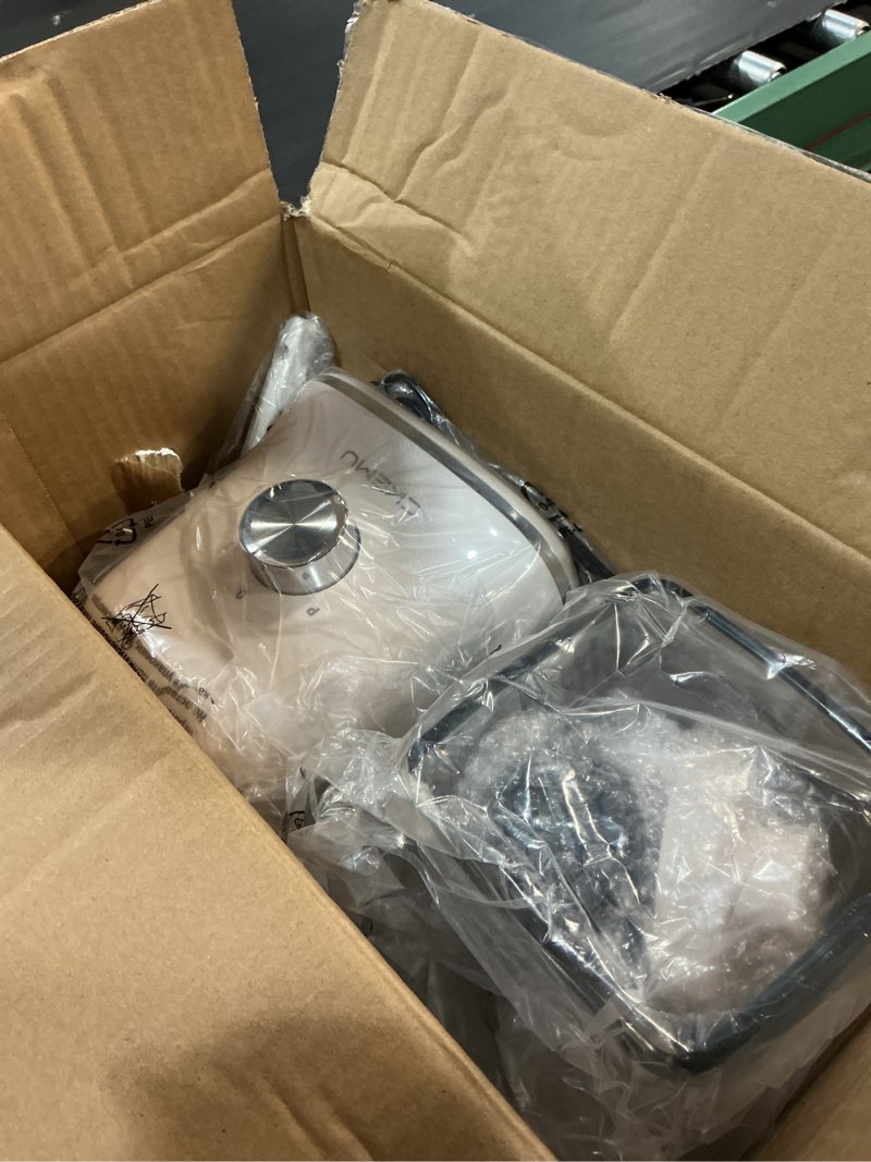 Condition photo showing Good Condition for professional blender for smoothies, countertop blender with 6 cup glass jar, 3 functions including puree, crush ice, 750 watts (white)