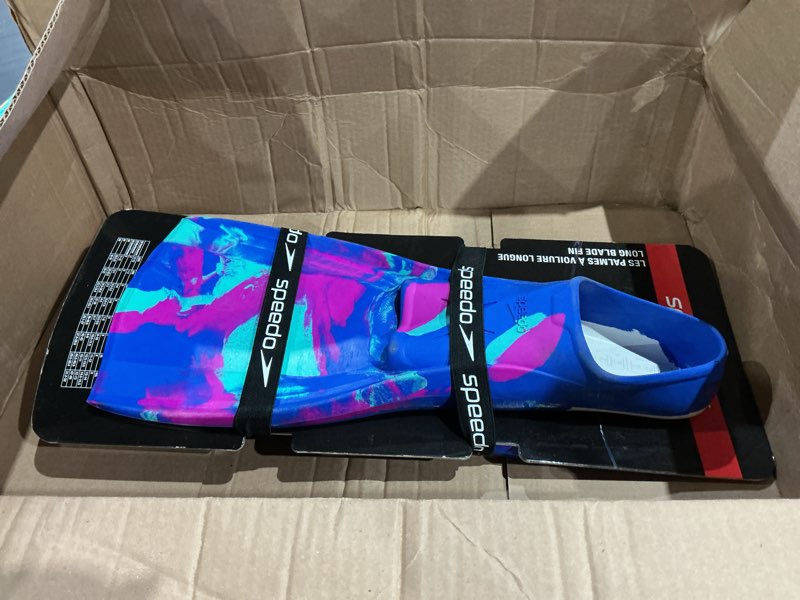 Condition photo showing Good Condition for speedo unisex-adult swim training fins rubber long blade cobalt pop/diva/arctic glass x-large