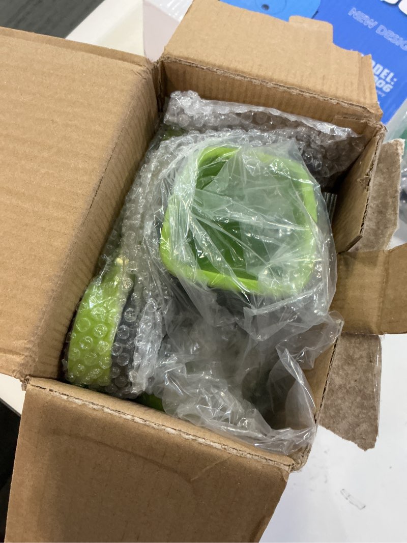 Condition photo showing Good Condition for KEOUKE Rotary Cheese Grater Hand Crank Transparent - Shredder Slicer Grinder 3 Stainless Steel Blades, Stable Suction, Labor-Saving Handle, Safe Kitchen Tool for Cheese, Vegetable, Nuts, Chocolate Green SP