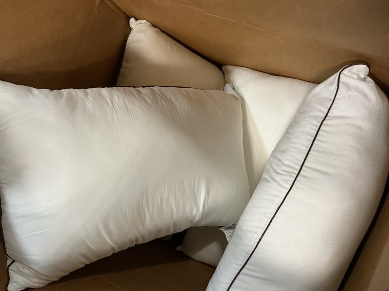 Condition photo showing As Is for JOLLYVOGUE Bed Pillows Standard Size Set of 4, Cooling and Supportive Full Pillow 4 Pack with Down Alternative Filling for Side and Back Sleepers, Hotel Collection White Standard (Pack of 4)