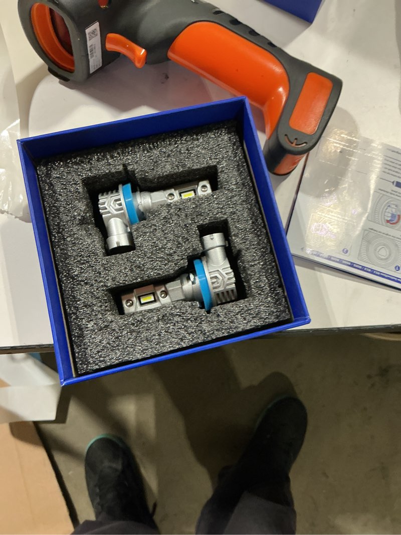 Condition photo showing Good Condition for ursprung h11 led bulbs,900% 40,000lm brightness h8 h9 bulbs,6500k cool white,plug and play, replacement fog bulb hid light bulbs,quick installation,pack of 2
