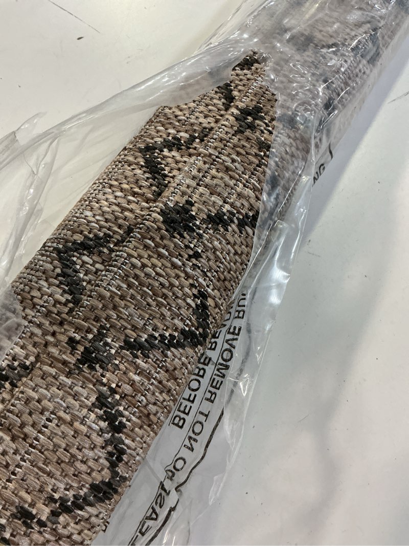 Condition photo showing Good Condition for jonathan y moroccan geometric indoor outdoor area rug 4x6 natural/black, ourika textured weave for backyard, patio, porch, easy-cleaning, high traffic, pet-friendly, non-shedding (smb108d-4) natural/black 3'11" x 6' (rectangular)