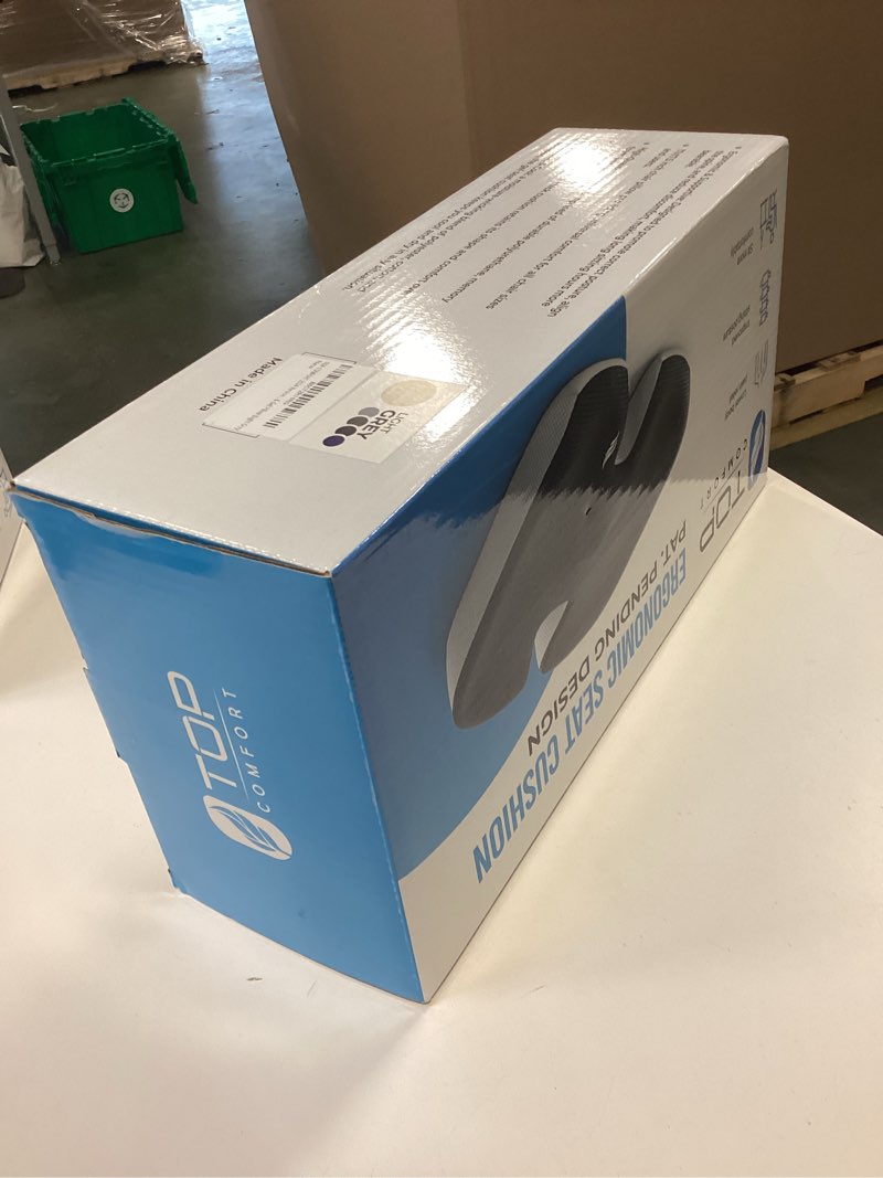 https://lotting-media.assets.bidfta.com/lotting_2dcb0c54-8a17-4d4b-b9b7-8e4715fca5b4