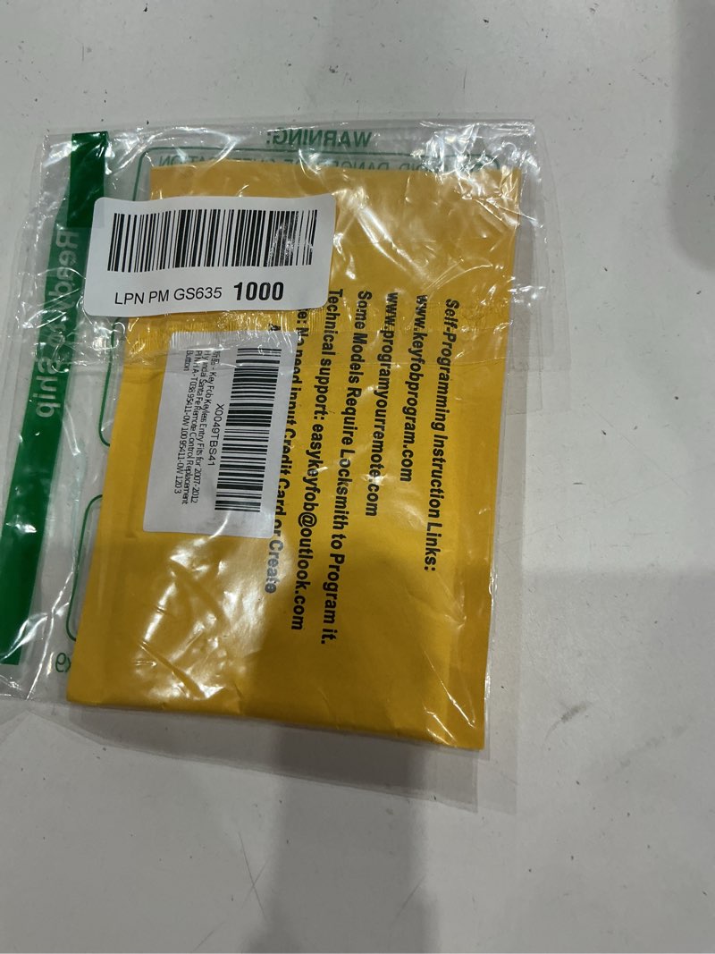 Condition photo showing Good Condition for supaland key fob replacement fits for hyundai santa fe keyless entry remote control 2007 2008 2009 2010 2011 2012 fcc id: pinha-t038 ic:4018a-hat038 p/n:95411-0w100, 95411-0w120 315mhz