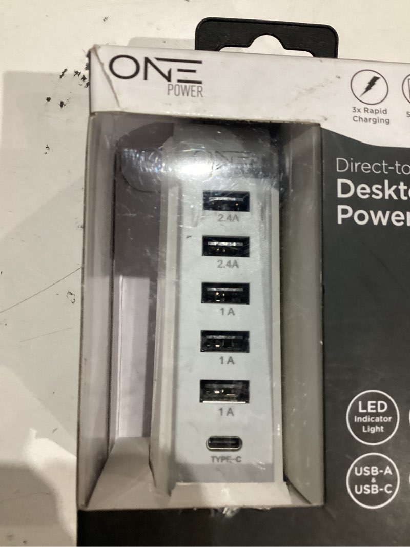Condition photo showing Good Condition for promounts lightning usb-a usb charger 6-ports