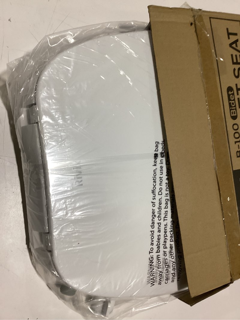 Condition photo showing Good Condition for Non-Electric Bidet Toilet Seats Elongated Soft Close Lid Feminine & Front Wash Smart Dual Self Cleaning Nozzle 10-Min Easy DIY Install Cold Water Function B100