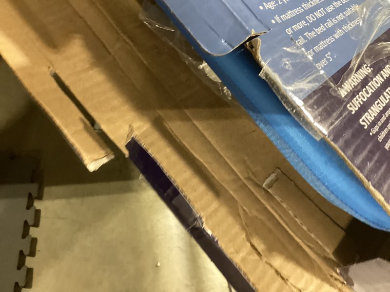 Condition photo showing Good Condition for Dream On Me Lightweight Mesh Security Adjustable Bed Rail Double Pack With Breathable Mesh Fabric In White Blue