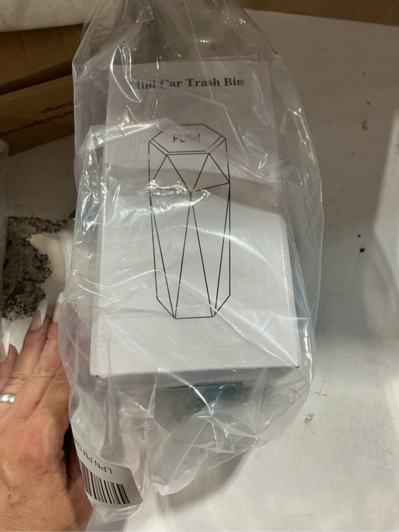 Condition photo showing New/Like New for car trash can, car trash bin with lid, car accessories for women interior, car garbage can with additional 2 abs hooks and 60pcs trash bags, suitable for home, office, car organizer, black black 1pc