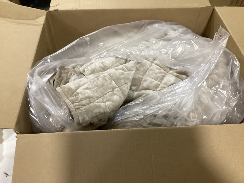 Condition photo showing Good Condition for RECYCO Luxury Velvet Quilt Set King Size Bedding Sets, Ultra Soft Velvet Comforter Set, Lightweight Channel Box Stitch Oversized Bedspread Coverlet for All Season, with 2 Shams, Urban Taupe King/Cal King (108" x 92") Urban Taupe