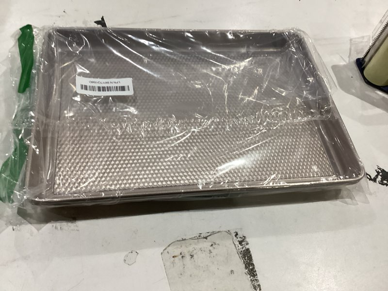 Condition photo showing Good Condition for hongbake 2 pack quarter sheet pans for baking nonstick, commercial cookie sheet for baking with diamond texture surface, 57% thicker carbon steel 9 x 13 baking pan 2 pack quarter sheet champagne gold