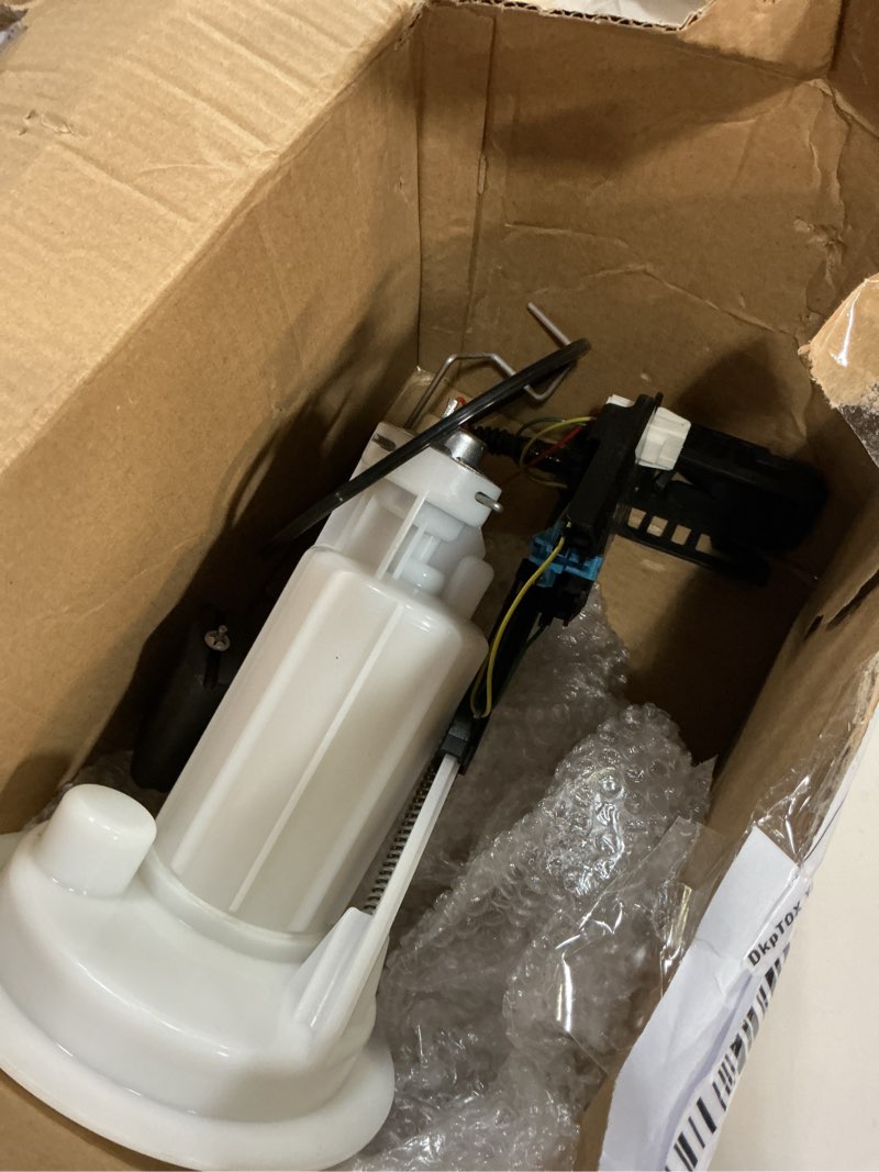 Condition photo showing Good Condition for munik16146766152 fuel filter assembly with sending unit 2006-2011 for bmw 5 series e60 e61 525i 525xi 528i 528xi 528i xdrive 530i 530xi 2.5l 3.0l 4.4l replace# 16117373514 0580300047 0580314537