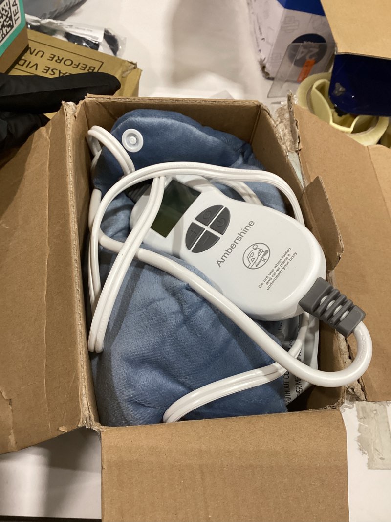 Condition photo showing Good Condition for Ambershine 19''x24'' Weighted Neck & Shoulder Heating Pad, 2.5lbs with 12 Temperature Settings& 4 Auto-Off Timers, Pain Relief for Neck/Shoulder/Back, Christmas Gifts for Women Men Mom Dad(Light Blue) 01-light Blue