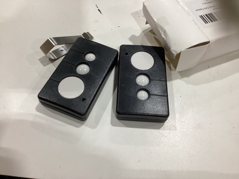 Condition photo showing Good Condition for co-z wcr1 2 pack gate opener remote control, 433.92 khz gate clicker with 100' range visor clip, 3 in 1 programmable universal gate remote wireless key for automatic swing & sliding gate opener
