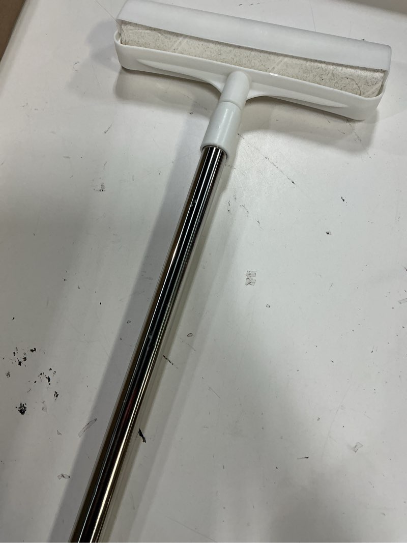 Condition photo showing Good Condition for tidtaleo telescopic hair gluer multi-use lint roller pet hair remover for clothes and furniture