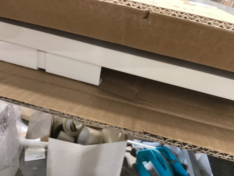 Condition photo showing Good Condition for babelio safety gate door fits for stairs, narrow and wide doorways with auto close, easy install, no drilling, pressure mounted for baby, child, pets, dog/puppy, 26''-40'', white white 30"tall 26"-40" wide