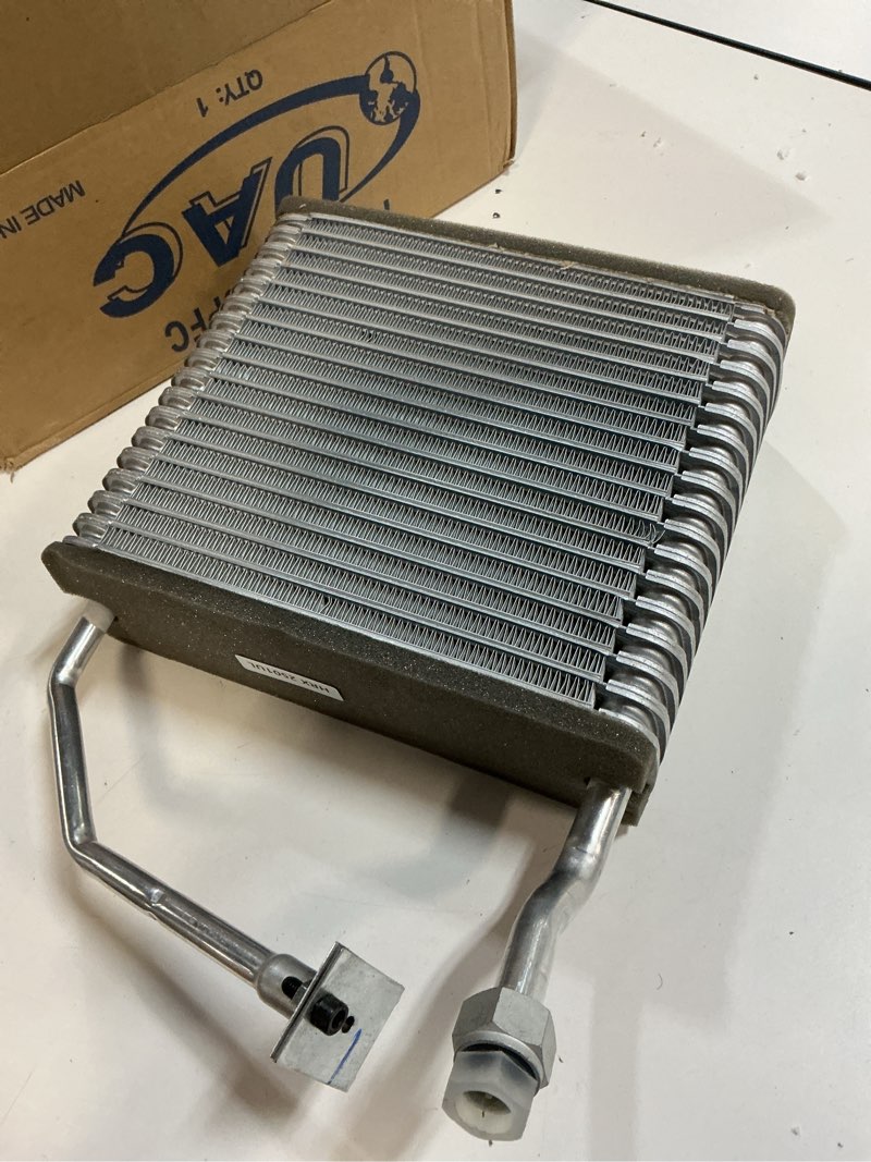 Condition photo showing As Is for (Similar)Automotive Global Parts Distributors - 98-00 Explorer (4711280)