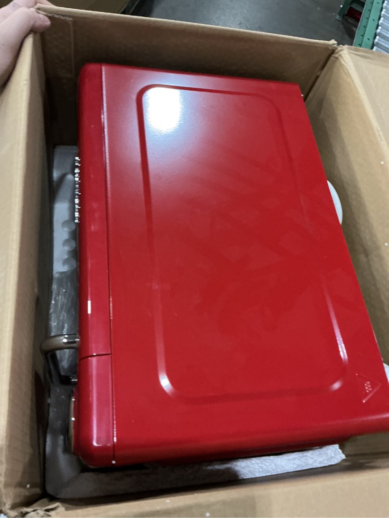 Condition photo showing Good Condition for nostalgia retro compact countertop microwave oven - 0.7 cu. ft. - 700-watts with led digital display - child lock - easy clean interior - red retro classic 0.7 cu. ft. red