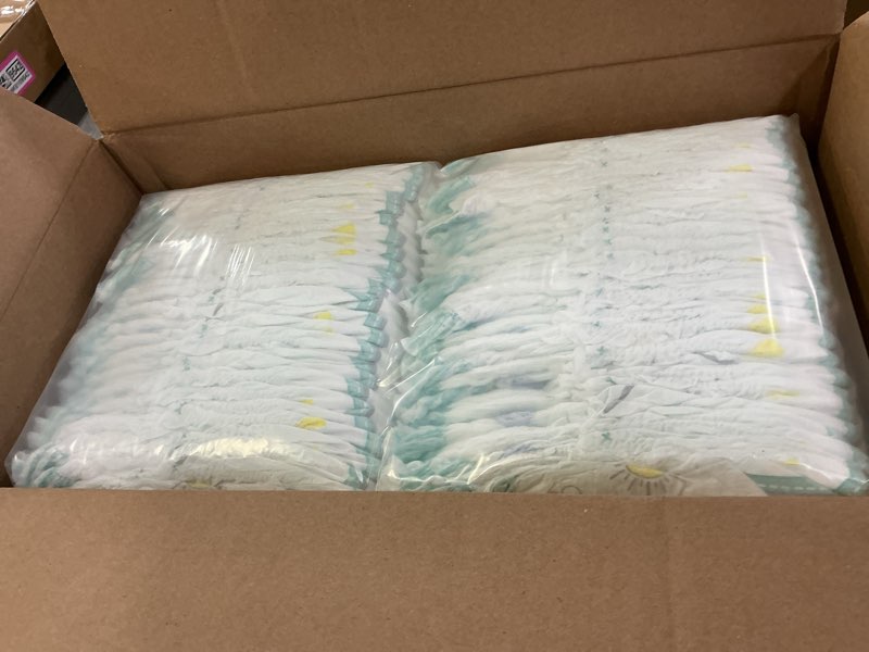 Condition photo showing Good Condition for pampers swaddler 360 disposable baby diapers - size 4 - 104ct