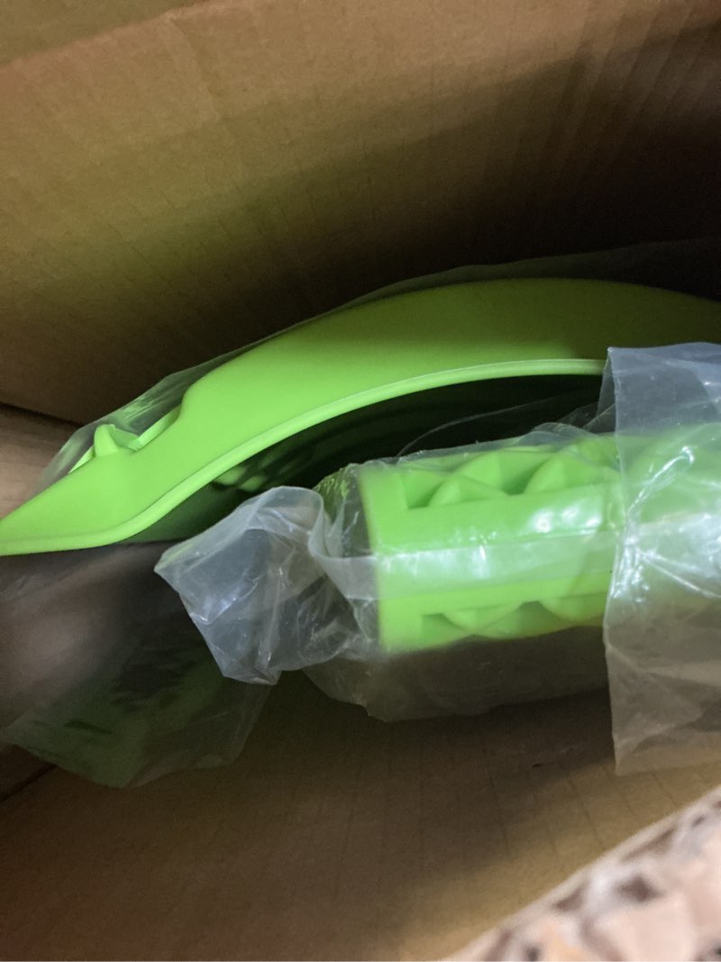 Condition photo showing New/Like New for Earthwise SN002 21-Inch Snow Pusher Shovel