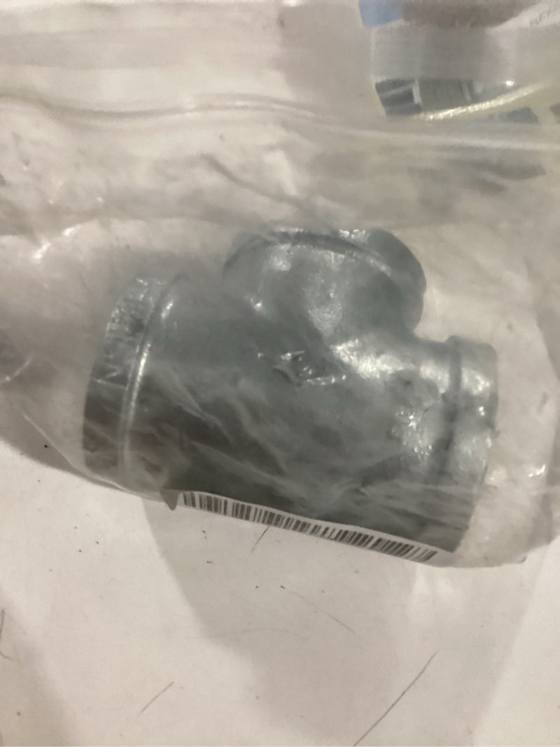 Condition photo showing Good Condition for galvanized tee 1 1/2”