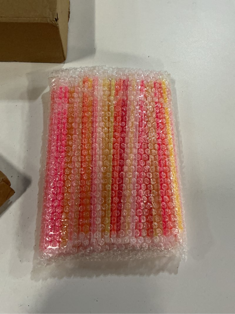 Condition photo showing Good Condition for yixangdd 172 pcs ultra bright glow sticks, 8 inch glow sticks bulk party pack, light up sticks for glow bracelets, necklaces, concerts, christmas, party supplies with 172 connectors 172 pack