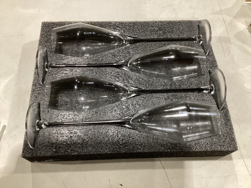 Condition photo showing New/Like New for champagne flutes glasses set of 4, 8.4 oz hand blown crystal wedding flutes, elegant tulip glasses - ideal gift for wedding, anniversary,christmas day (4 count (pack of 1))