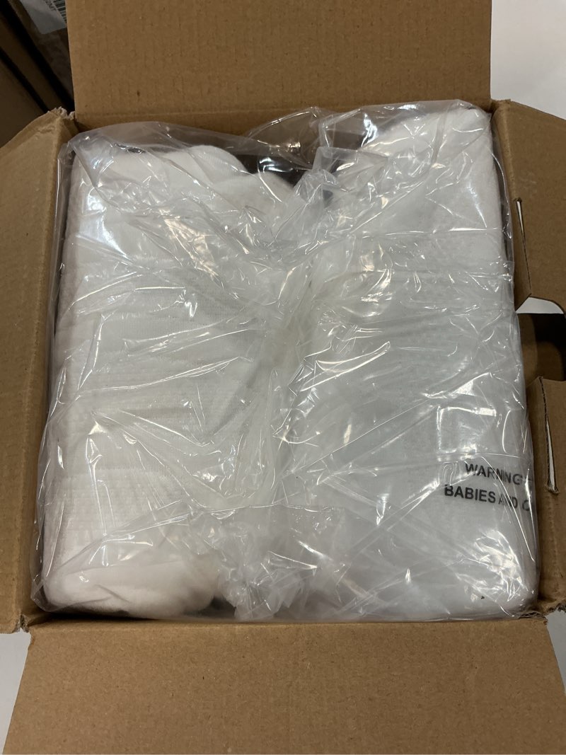 Condition photo showing Good Condition for tempur-pedic tempur-protect waterproof mattress protector, king, white king non-cooling protector