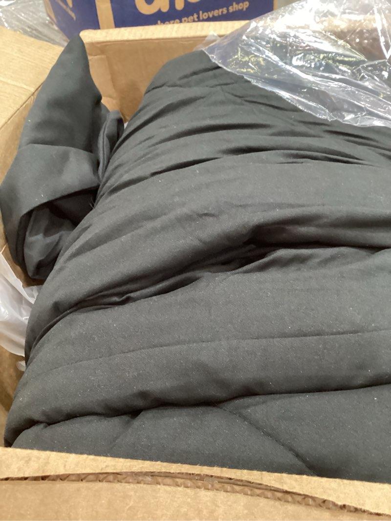 Condition photo showing As Is for love's cabin full comforter set black, 7 pieces full bed in a bag, all season bedding sets with 1 comforter, 1 flat sheet, 1 fitted sheet, 2 pillowcase and 2 pillow sham full black