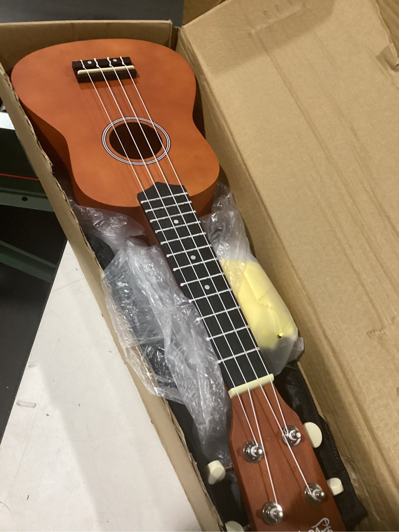 Condition photo showing Good Condition for Everjoys Soprano Ukulele Beginner Pack-21 Inch w/Free Online Lesson Gig Bag Digital Tuner Pick All in One Kit 21 inch Honey