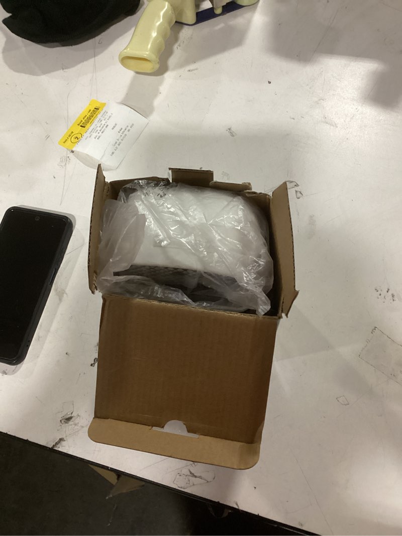 Condition photo showing Good Condition for Similar to Utilitech 500 -Watt Ceramic Compact personal Indoor Electric Space Heater