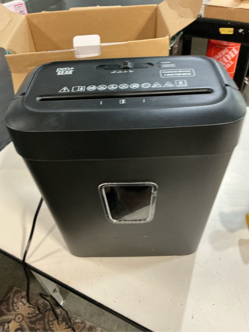 Condition photo showing Good Condition for pen+gear 6-sheet cross-cut paper/credit card shredder with 3.7 gallon bin, black, home & office use