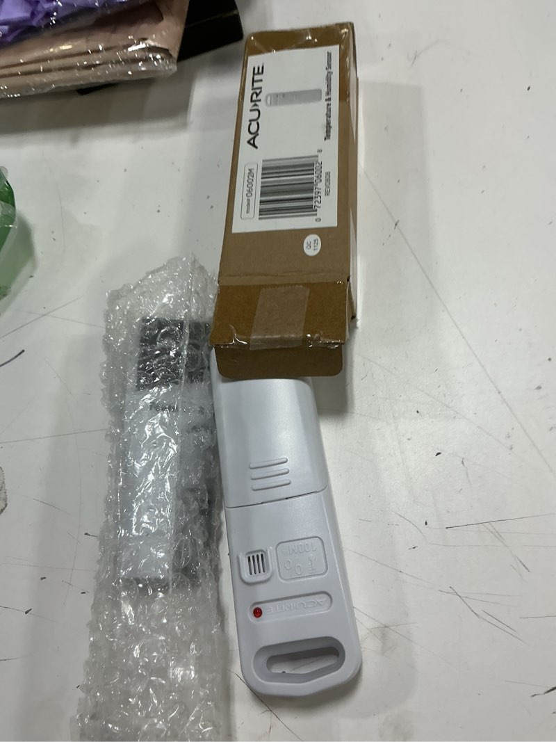 Condition photo showing Good Condition for AcuRite Wireless Indoor Outdoor Temperature and Humidity Sensor with A-B-C Switch (06002M / 592TXR)