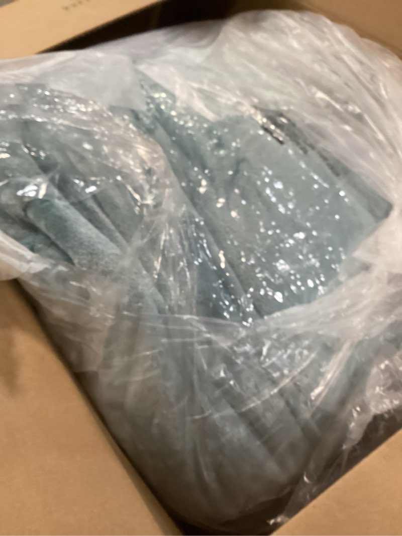 Condition photo showing New/Like New for EHEYCIGA Electric Blanket Queen Size - 9 Heating Levels, 10 Hour Auto Off, Soft Cozy Sherpa, Dual Control, Fast Heating, 84 x 90 Inches Light Blue Queen