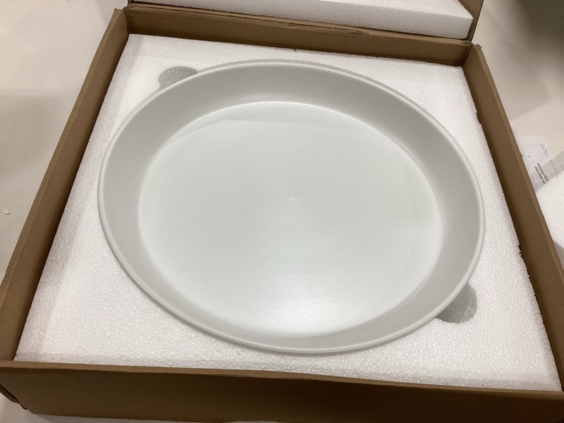 Condition photo showing Good Condition for plant saucer 12 inch, 1 pack large plant saucers ceramic tray 11 inch(11.9" inner) for flower pot, classic sturdy planter water catcher tray for plant base,white 12 inch (1 pack) white