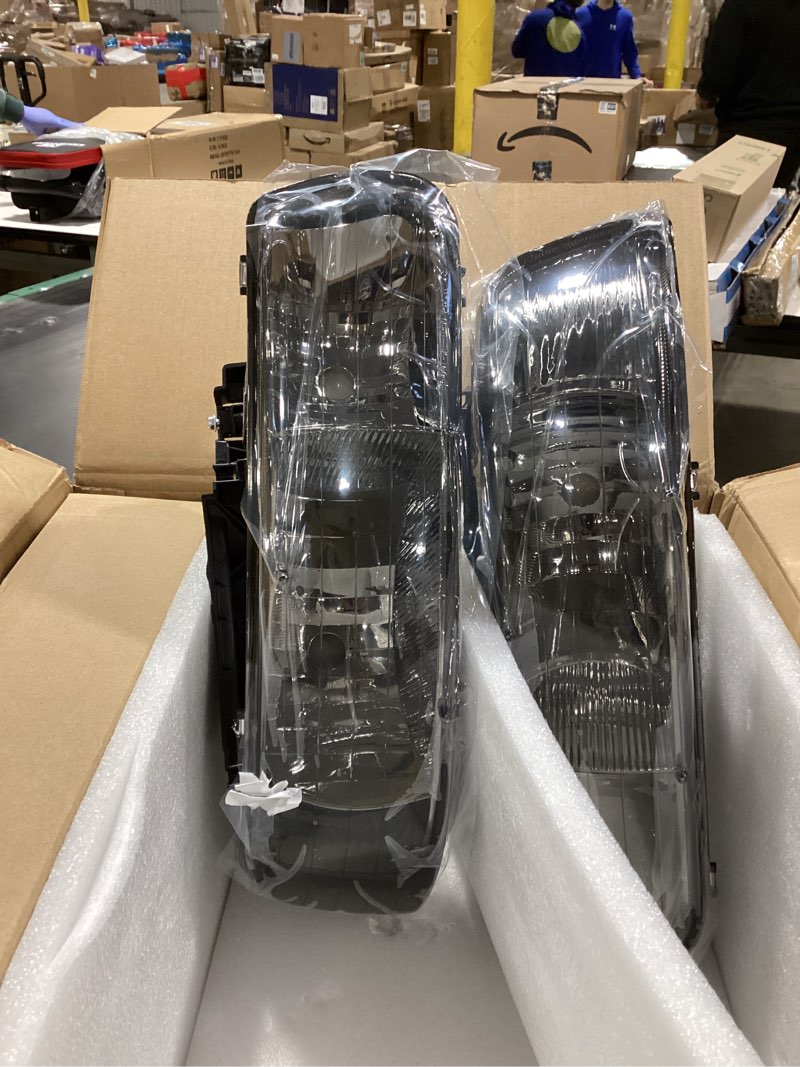 Condition photo showing Good Condition for Headlight Assembly Compatible with 1999-2002 Chevy Silverado 1500 2500/2000-2006 Suburban 1500 2500 Tahoe, Headlamps with Bumper Lights, Fit OE Grill (Smoke Lens Amber Reflector)