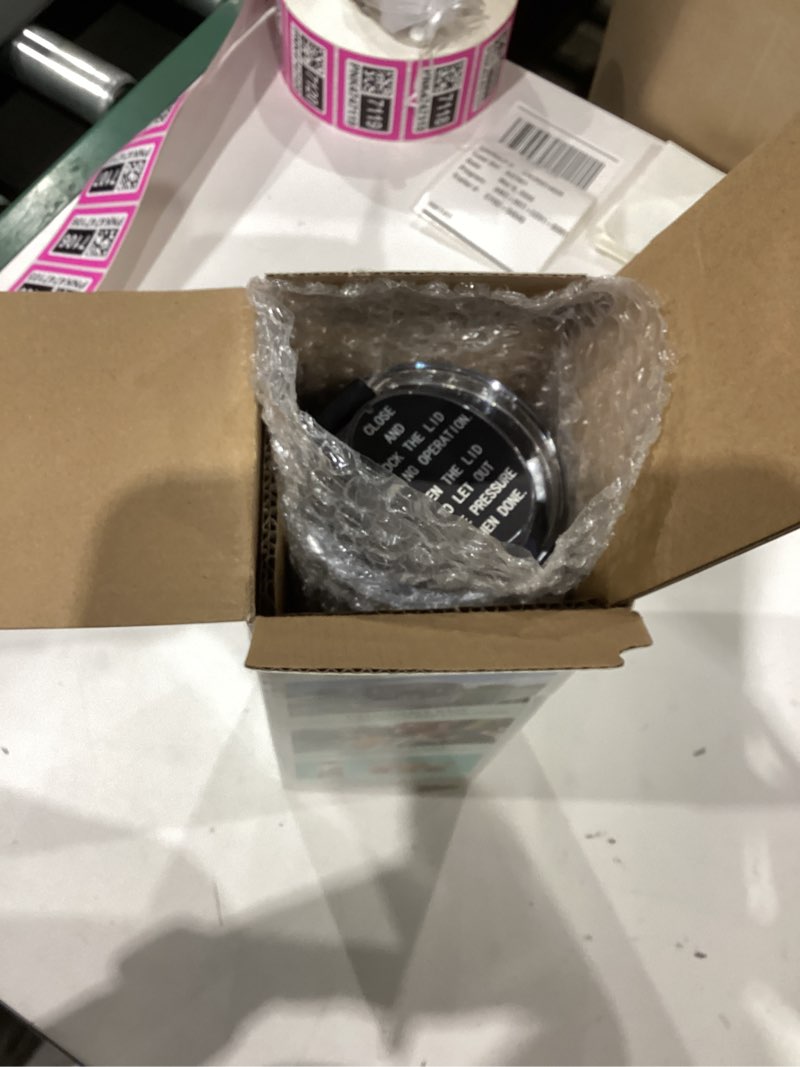 Condition photo showing Good Condition for UTALENT Cordless Portable Blender, 25 oz removable Vessel, Powerful Personal Blender, For-Smoothies, Ice Crush, 4 Programs, Leakproof-Lid & Sip Spout, USB-C Rechargeable, Dishwasher Safe Parts, Black