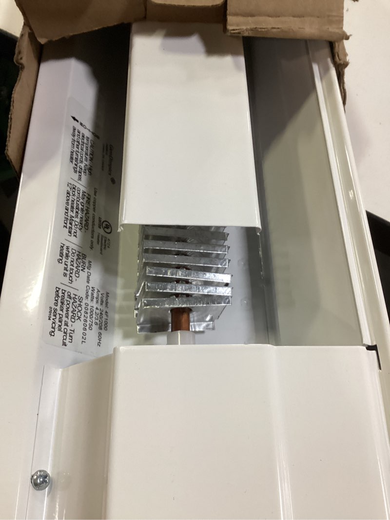 Condition photo showing Good Condition for cadet 125 sq ft 3415 btu convection baseboard heater