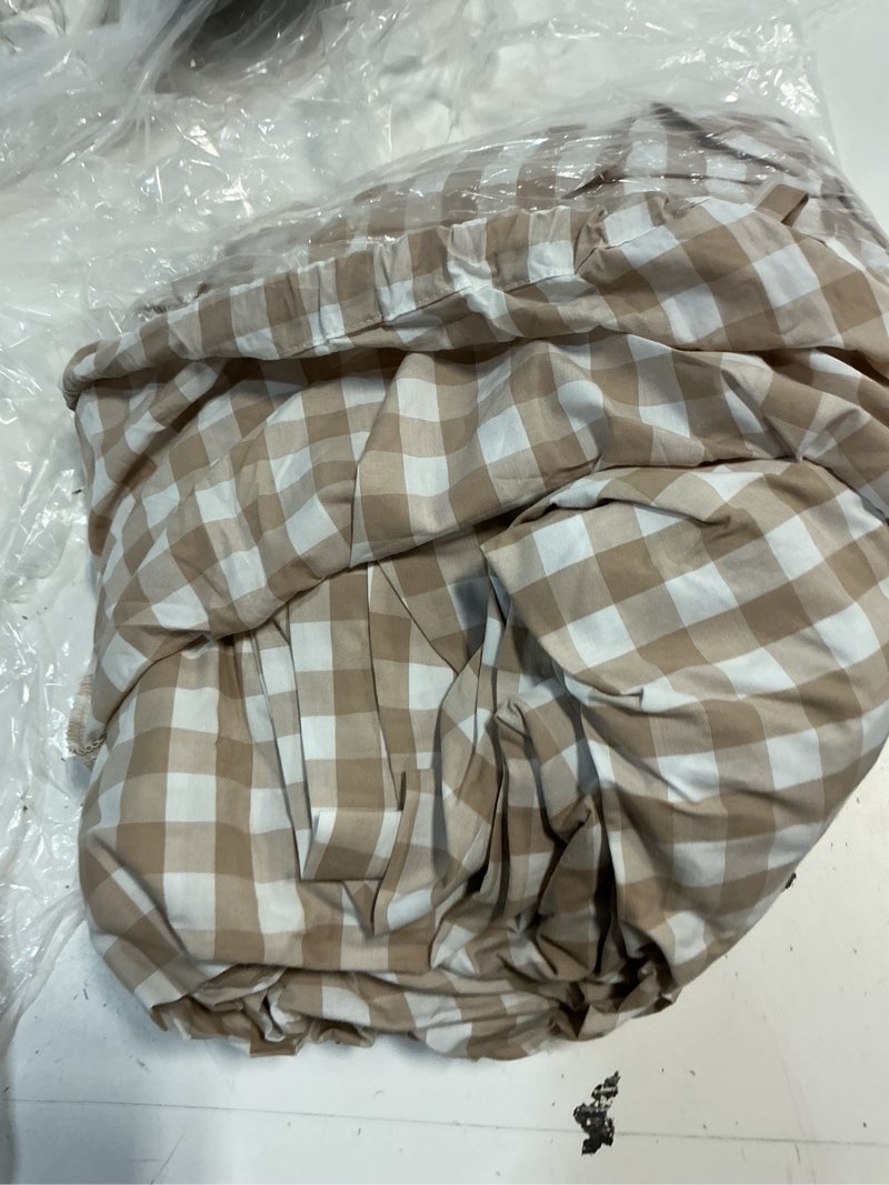 Condition photo showing As Is for quince classic organic percale gingham fitted sheet set, queen, cafe