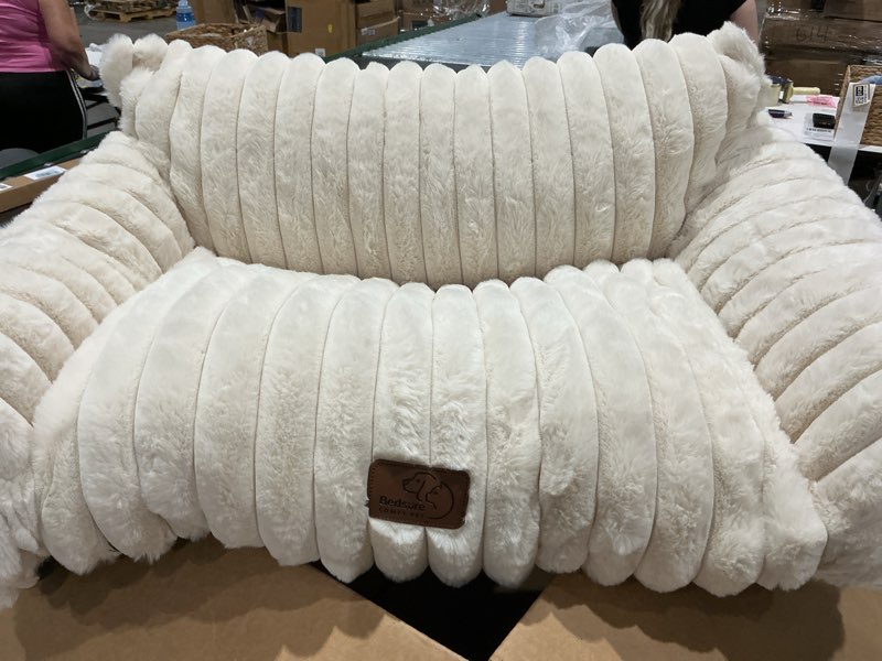 Condition photo showing Good Condition for bedsure comfyfleece™ cute cat couch for pets - as seen on tv on good day new york, small medium dog bed, supportive couch bed for small dogs, 30 inch, cream 30x20x10" cream