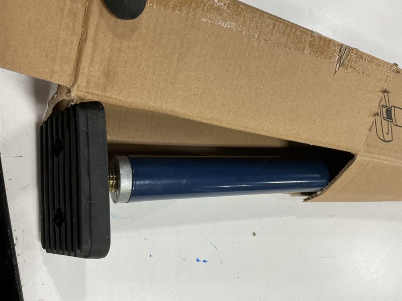 Condition photo showing Good Condition for XINQIAO Cabinet Jacks for Installing Cabinets, Heavy Duty Third Hand Support System Adjusts from 27.6 in to 45.3 in, 1 PC 27.6''-45.3'' 1PC