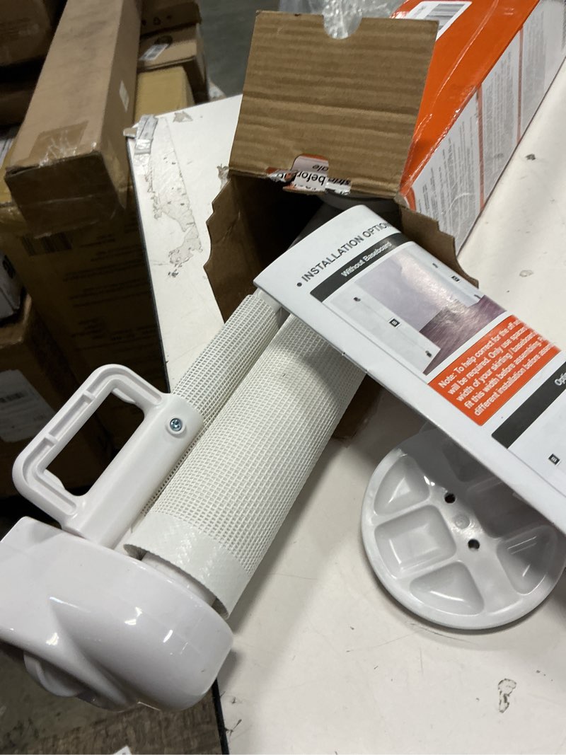 Condition photo showing Good Condition for Retractable Baby Gate for Doorways and Stairs, Mesh Safety Gate for Pet, Indoor & Outdoor Use, One-Hand Operation, Easy Installation, 33.6" Tall, Expands to 71" Wide?White,33.6"x71"? 33x71 Inch White
