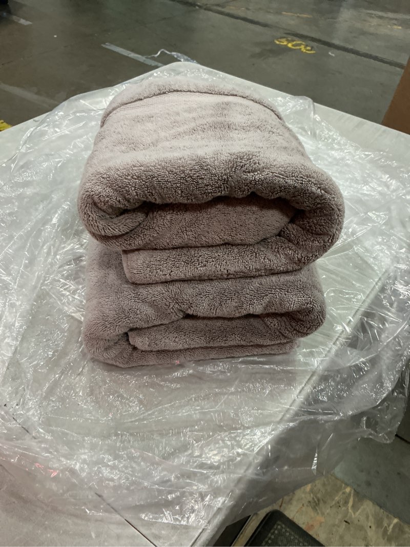 Condition photo showing As Is for classic organic turkish cotton bath towel (set of 2)